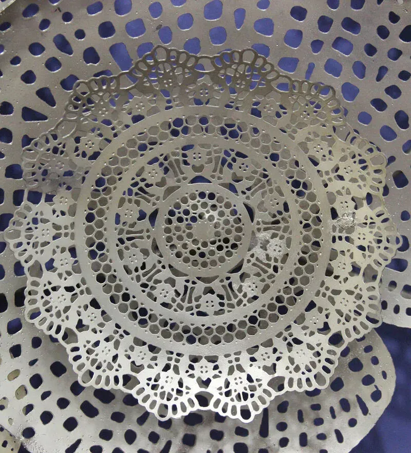 Iron Abstract Wall Art In Gold.jpg4.webp