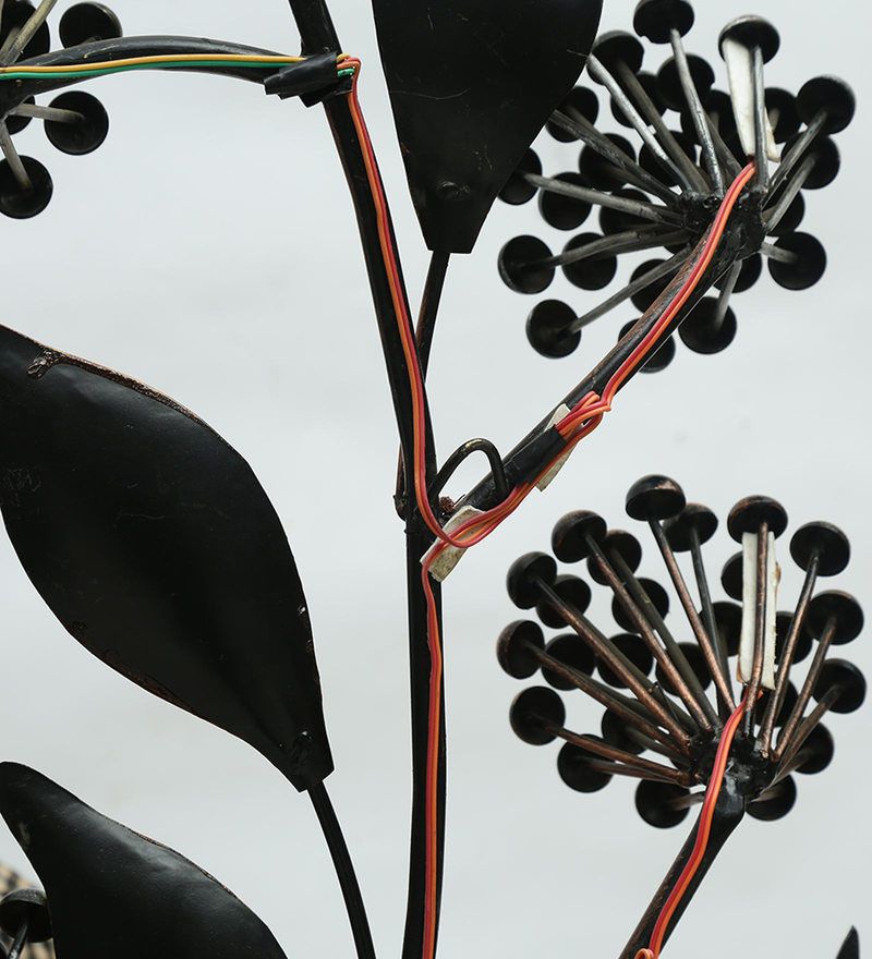 Metal Floral In Golden With Led Wall Art.jpg8.jpg