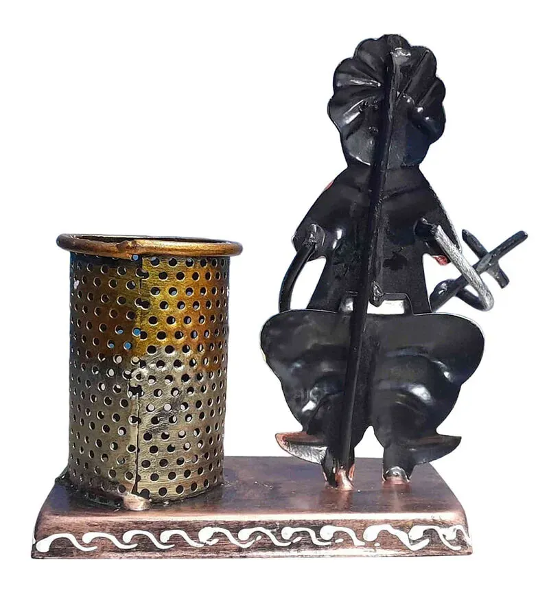 Musician Metal Pen Stand.jpg4.webp